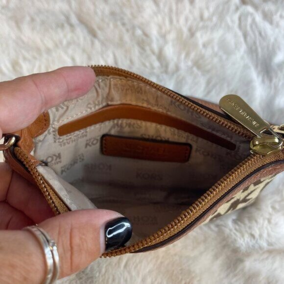 Michael Kors Monogram Brown/Tan Logo Wristlet Wallet - Picture 3 of 6
